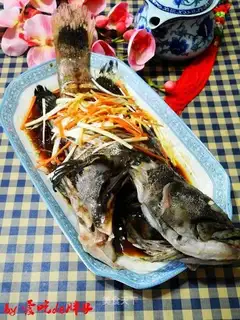 Steamed plaster fish
