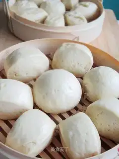Slice the eggs