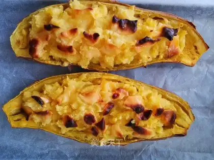 Cheese cheese and potatoes