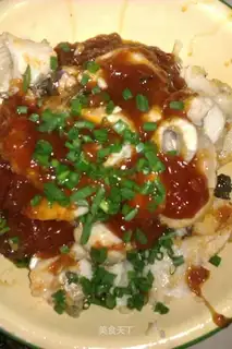 Tomato sauce fish