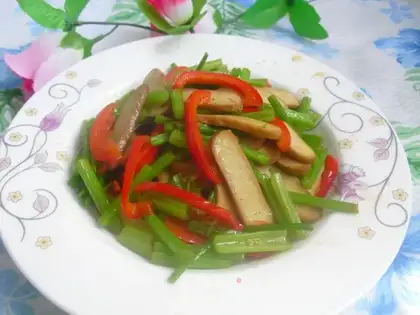 Celery fried beans
