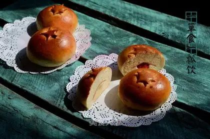 Tomato bread