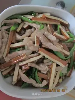 Soy-dried little fried meat