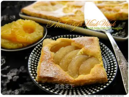 Pineapple pear cake