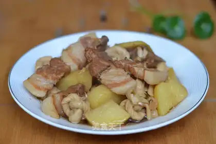 Tofu with red meat