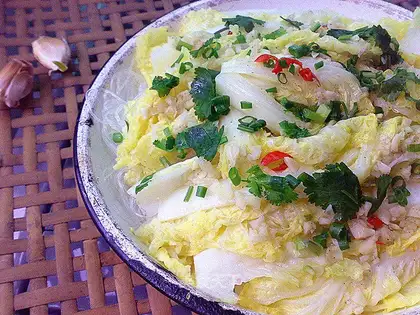 Garlic fan cabbage