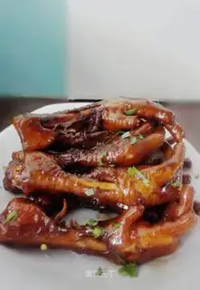 The chicken claws