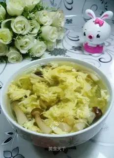 Crab-flavored mushroom soup