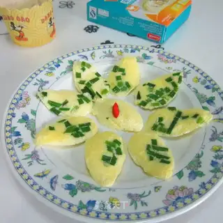Onion duck balls