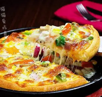A garden vegetable pizza