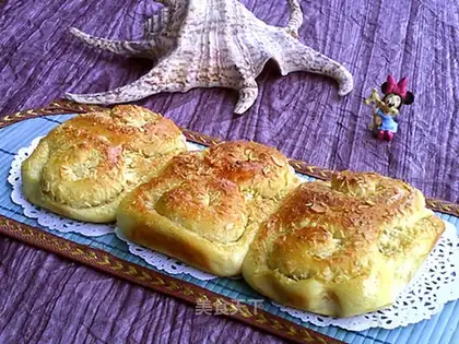 Almond bread