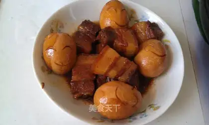 Red roast eggs