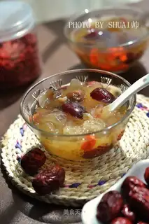 The silver spoon of red dates
