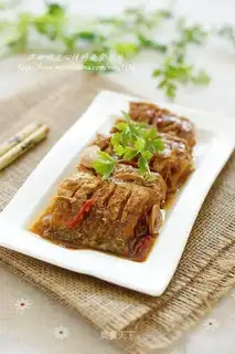 Red-fried fish