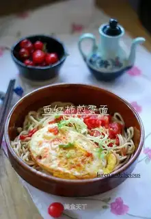 Tomato fried egg noodles