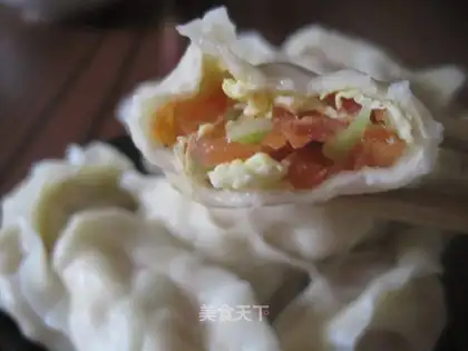 Tomato egg dumplings
