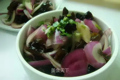 Onion-mixed wood