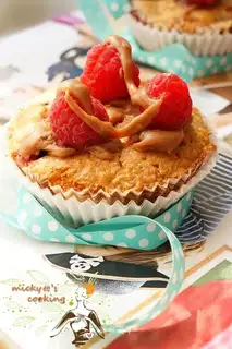 Berry chocolate cake