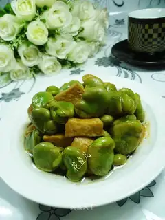 A sour chicken