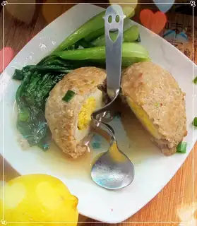 Egg lion head