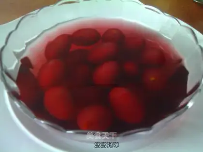 Red tomato