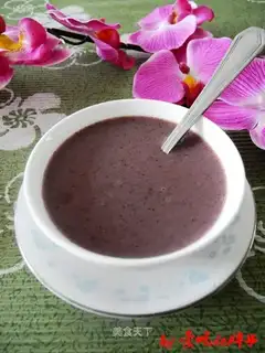 Sesame peanuts