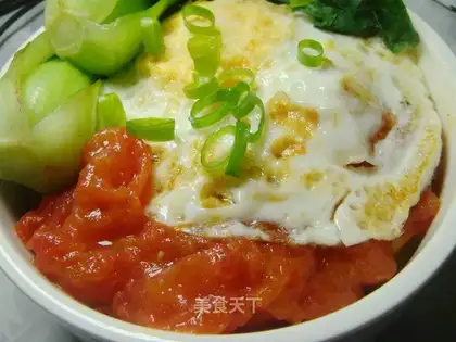 Tomato fried egg noodles