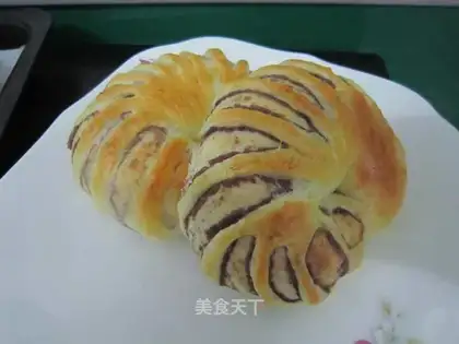 Bean roll bread