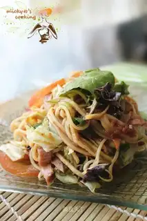 Squid ramen salad