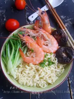 Shrimp noodles