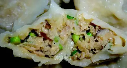 Garlic dumplings