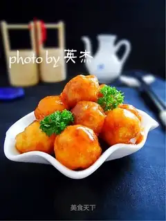 Cheese juice and gold balls