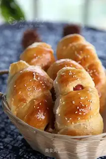 Hot dog intestines