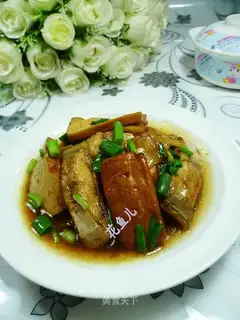 Dry-burned rubber fish
