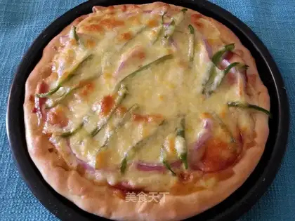 Family ham pizza