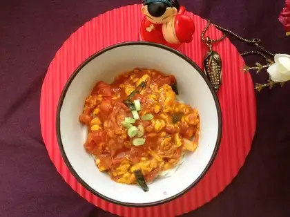 Tomato egg noodles