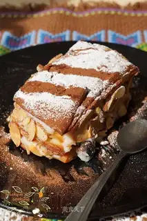 The almond Napoleon