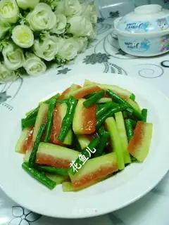 Watermelon leather with beans