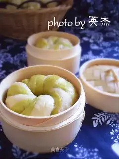 Two-coloured rolls