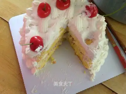 Cherry basket birthday cake