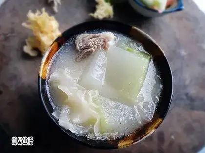 Wingu's silver ear soup