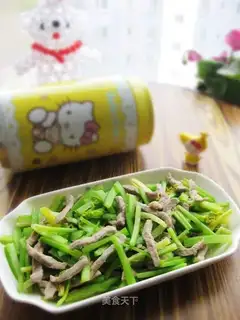 Celery fried meat
