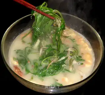 Blonde egg soup