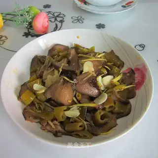 Sour pig tongue