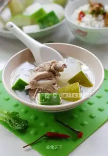 Bone soup with a pickle