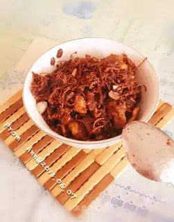 Fat pork fried mushroom root