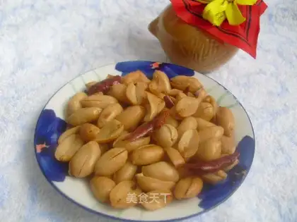 Spicy peanuts