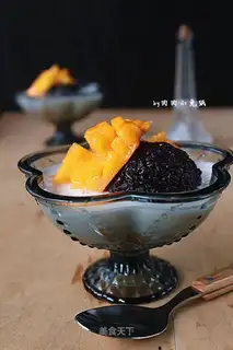 Mango snow, black rice