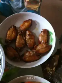 Roasted chicken wings