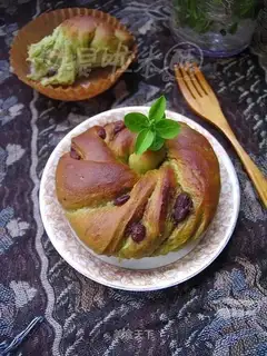 Tea bean rolls